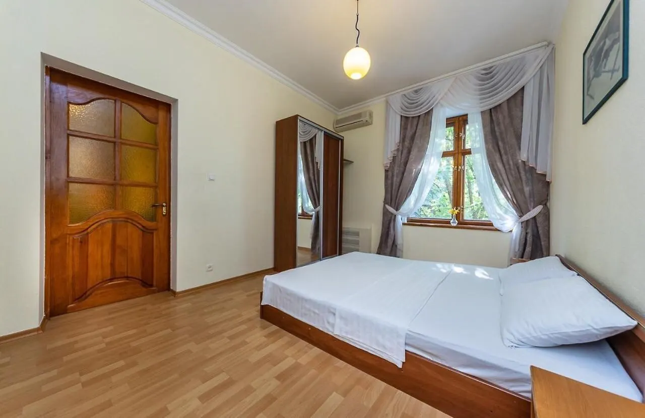 Alex Apartments Near Independence Square - Kiev